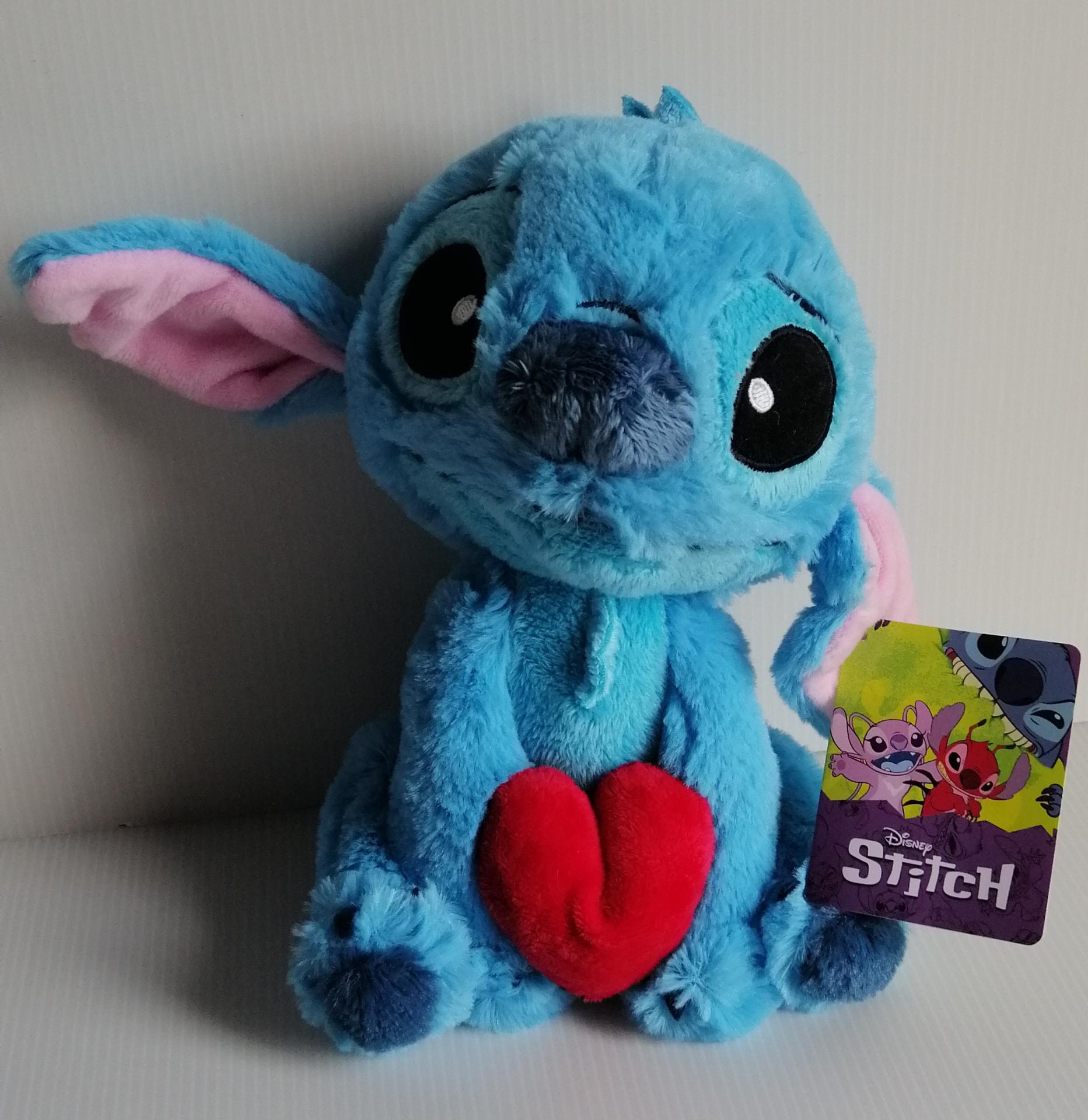 Peluche Disney personnalisée - Stitch avec cœur